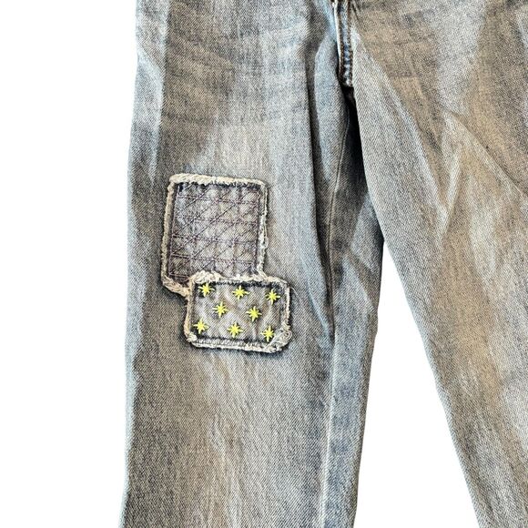 Cat & Jack Jeans Girls Medium Light Wash Girlfriend Stretch Embroidered Patches - Picture 2 of 6